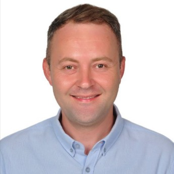 Doç. Dr. Ata Elvan – fizyoterapist, akademisyen ve osteopat